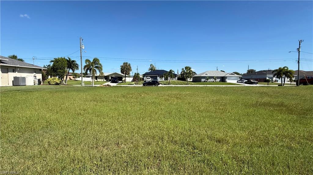 View of yard featuring a residential view