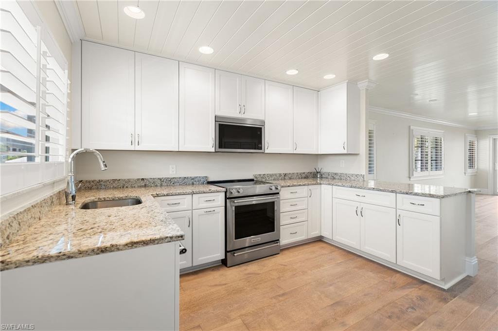 310 14th AVE S 310B