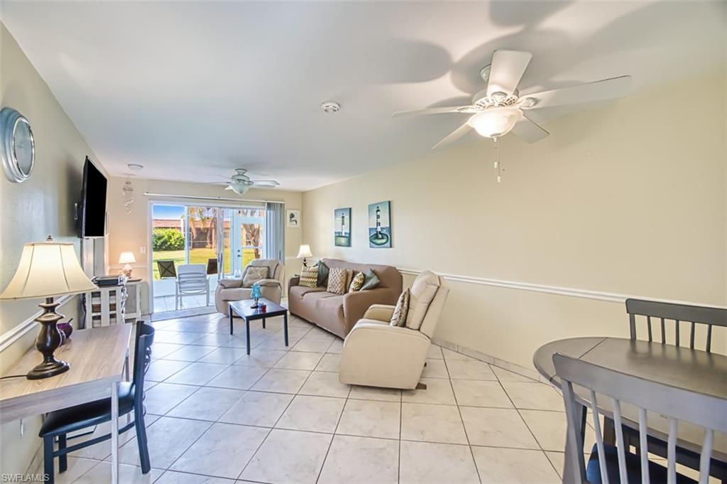 Dining area with ceiling fan