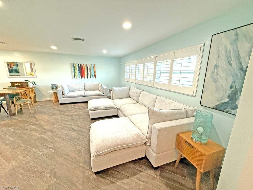 Living area featuring recessed lighting