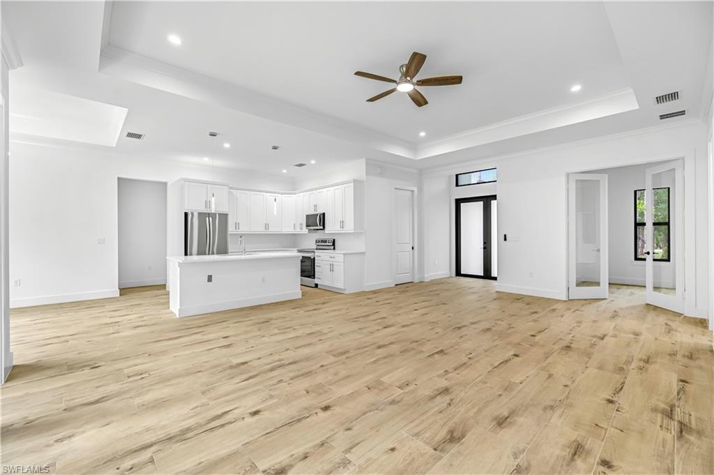 2668 39th Ave NE photo 13