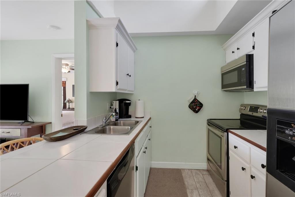 Guest House Kitchen. Meticulously maintained.