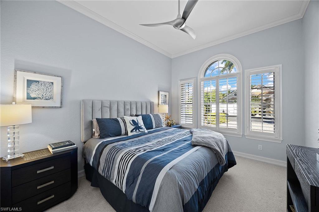 8446 Mallards WAY photo 23