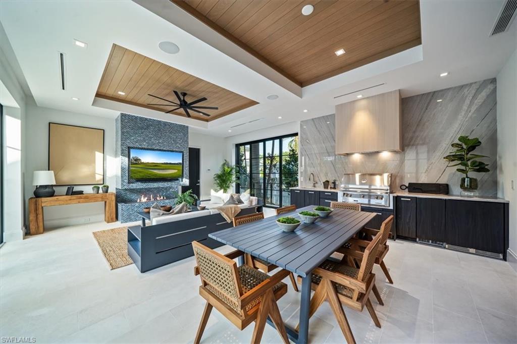 349 2nd AVE N photo 39