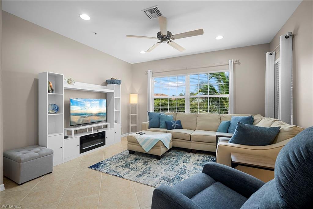 23520 Alamanda DR 202 photo 10
