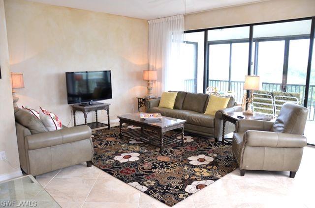 7040 Pelican Bay BLVD D404