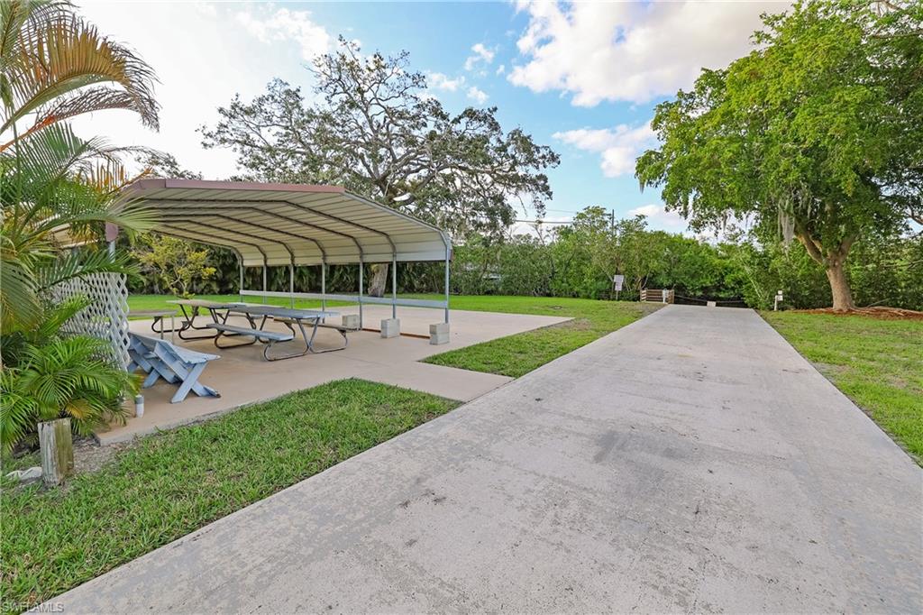 1747 Beverly DR photo 26