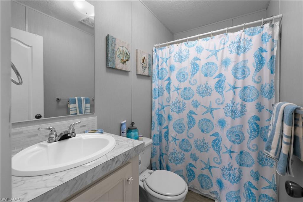 1747 Beverly DR photo 19