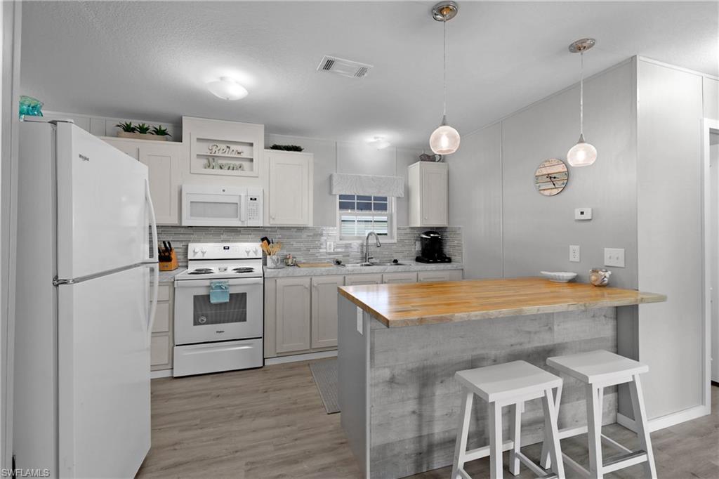 1747 Beverly DR