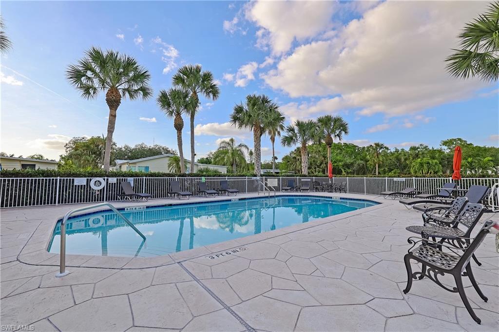 1747 Beverly DR photo 25