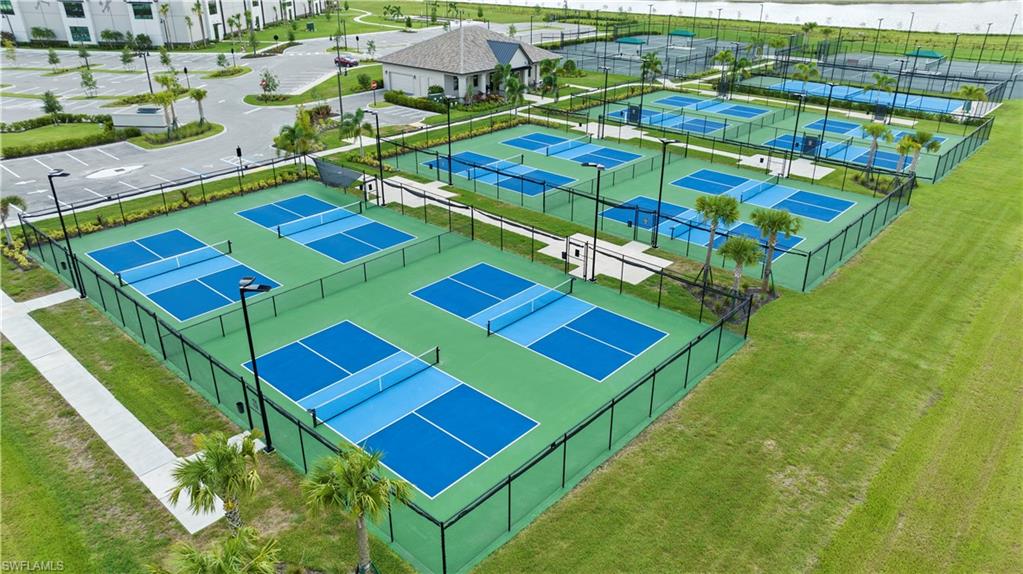 Outdoor pickleball and tennis