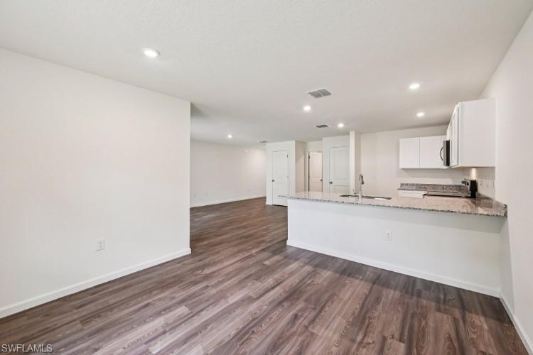 4745 NW 40th AVE
