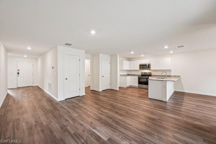 4745 NW 40th AVE