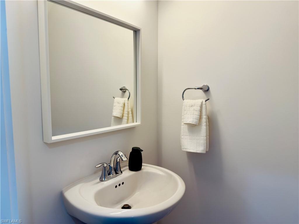 Bathroom with a sink