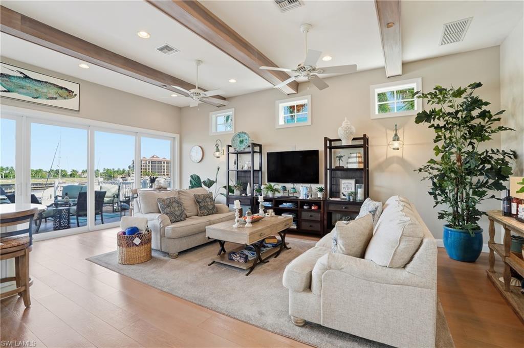 5886 Shell Cove DR