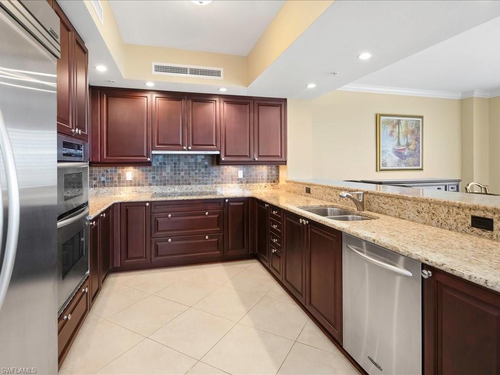1050 Borghese LN 1804 photo 11