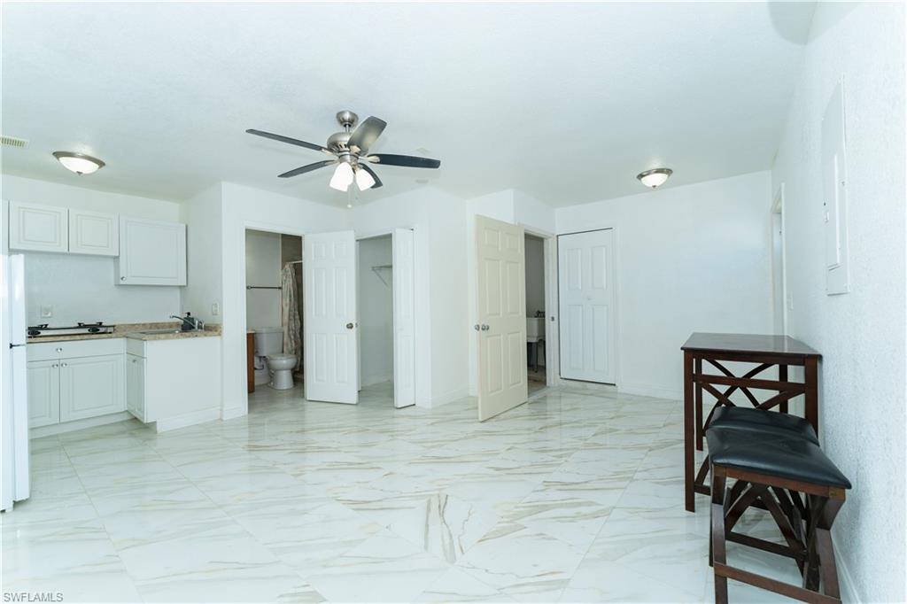 224 NE 9th TER photo 26