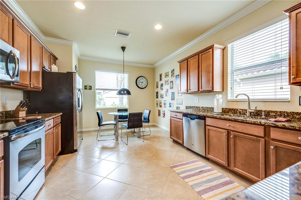14796 Canton CT photo 7