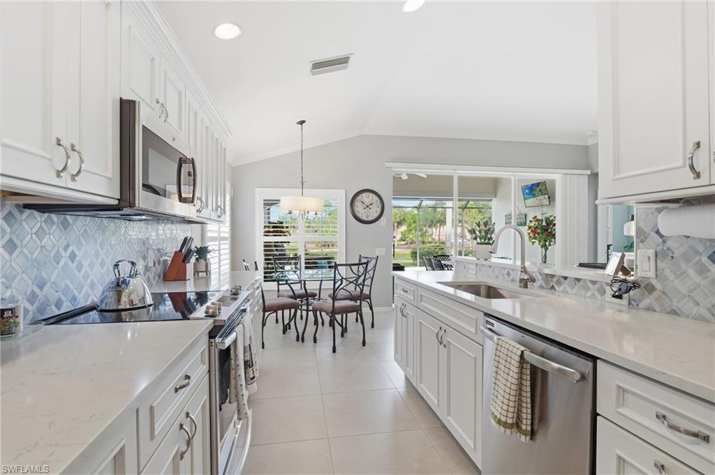 11041 Iron Horse WAY photo 12