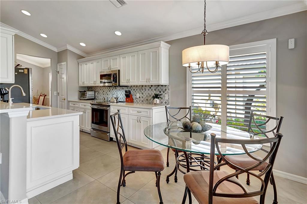 11041 Iron Horse WAY photo 15
