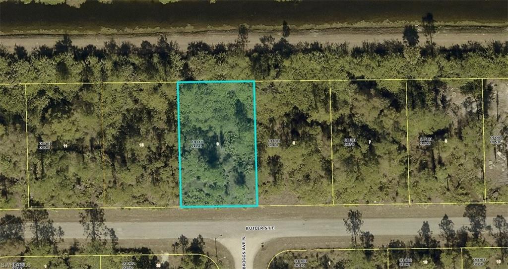 Aerial view of property's location with property parcel outlined
