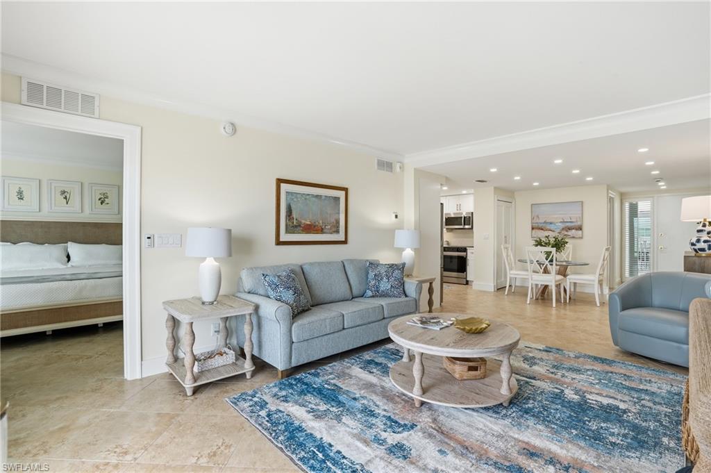 3443 Gulf Shore BLVD N 814 photo 17