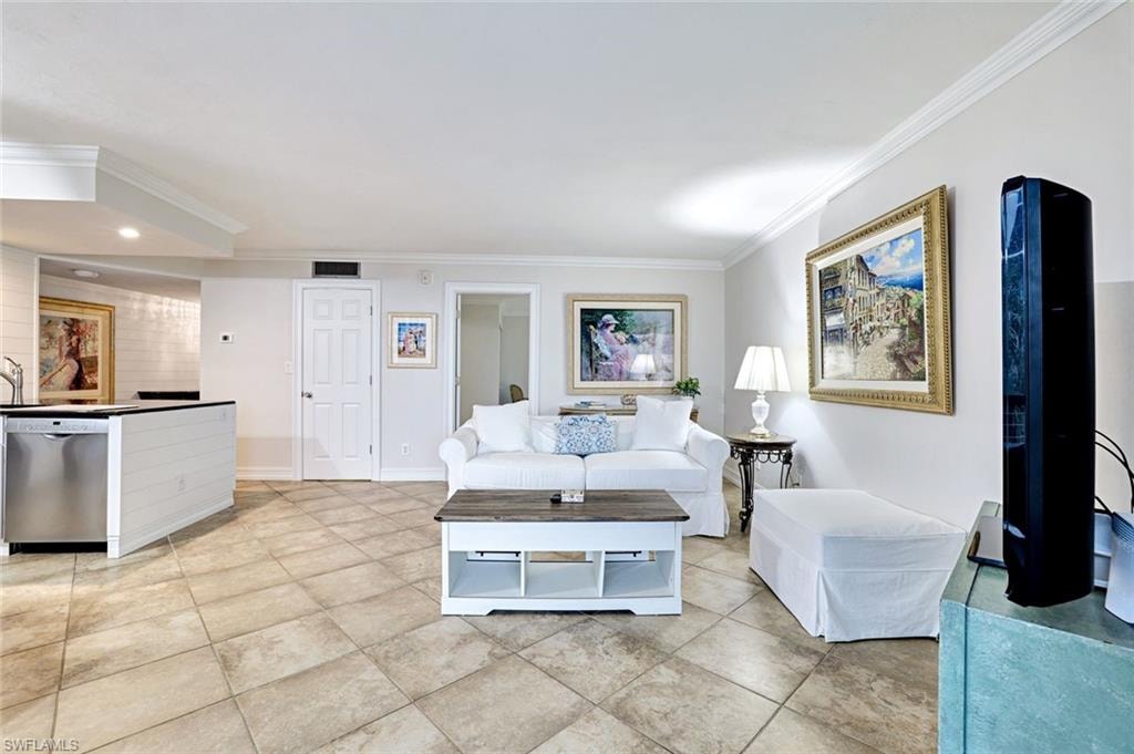 1085 Bald Eagle DR C303
