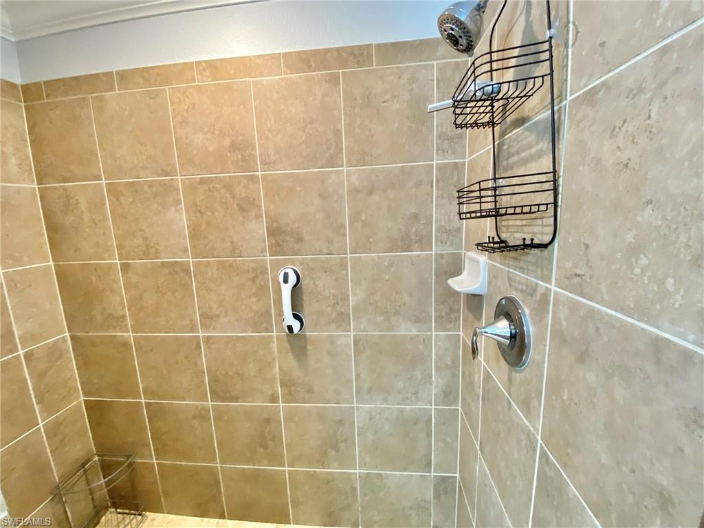 9532 Avellino WAY 2722 photo 25