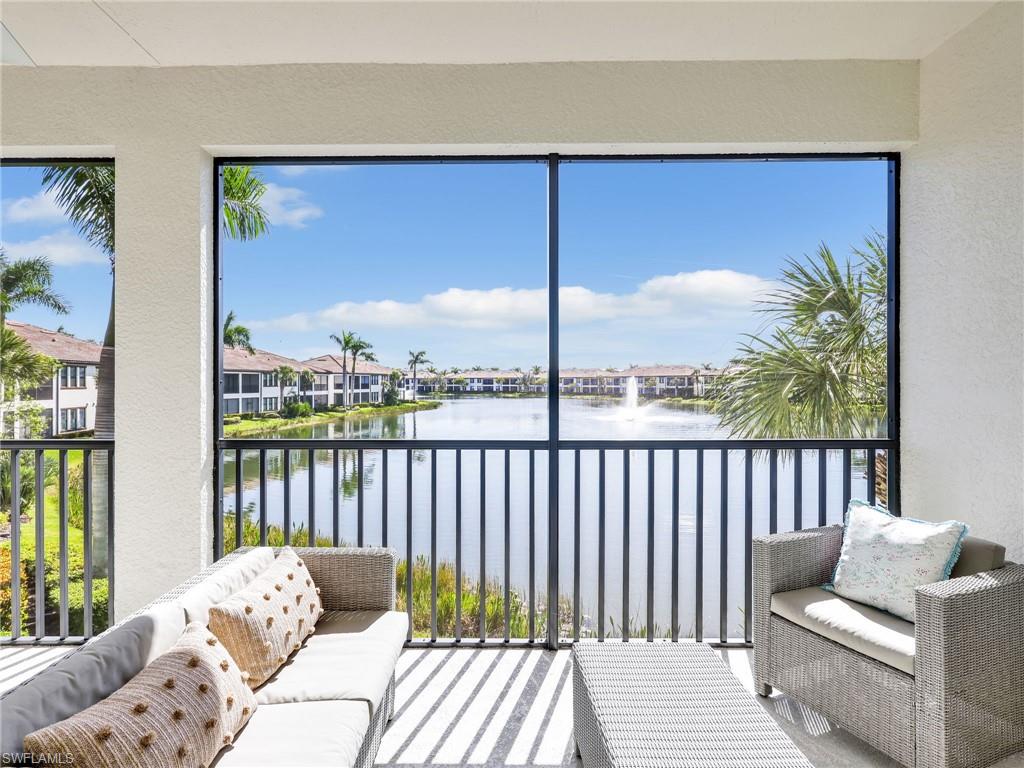 Screened Lanai with Dining Area and Seating Area with Fountain View