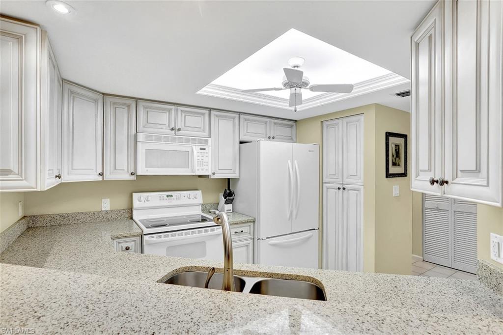 5899 Chanteclair DR 226 photo 6
