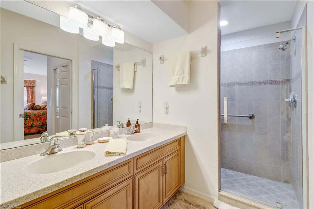 10270 Heritage Bay BLVD 3422 photo 18