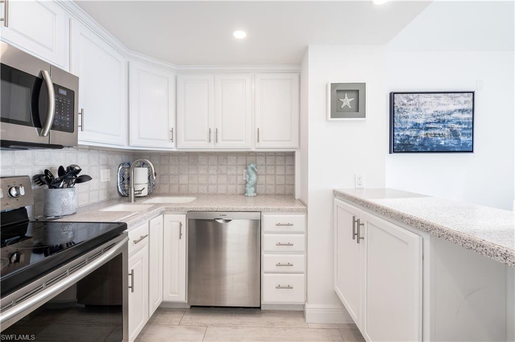 180 Seaview CT PH 1203 photo 13