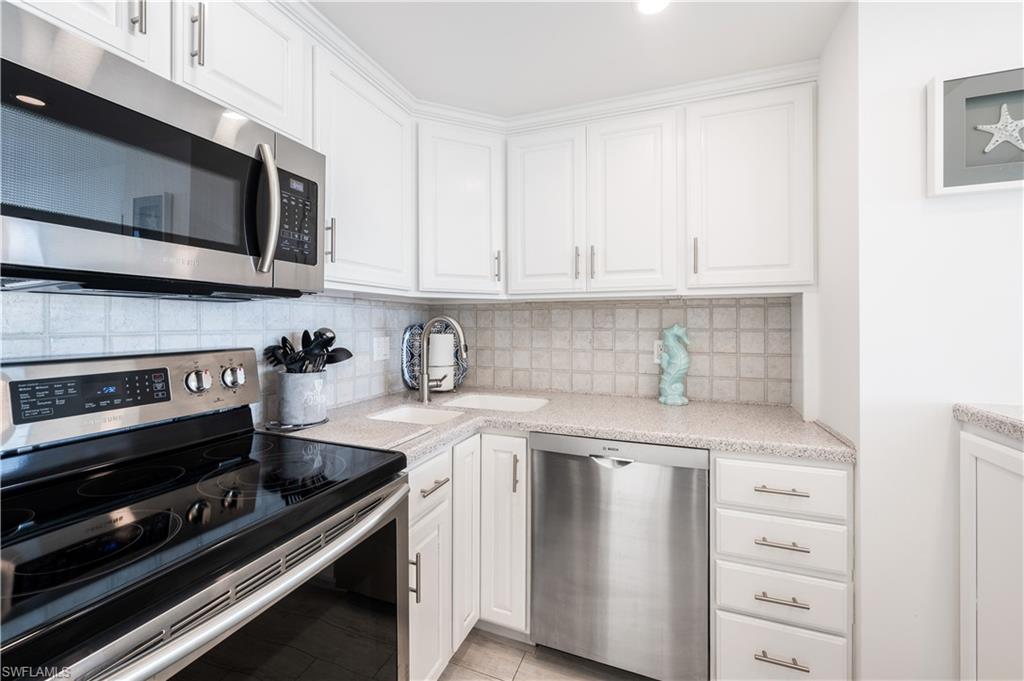 180 Seaview CT PH 1203 photo 14