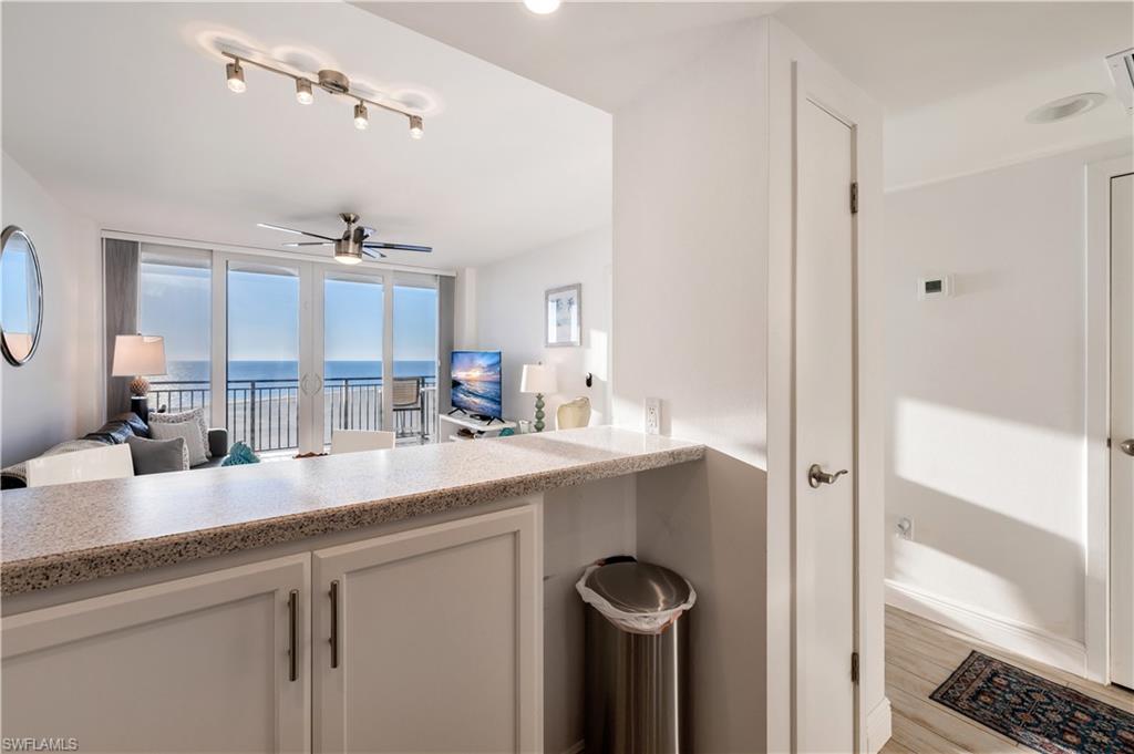 180 Seaview CT PH 1203 photo 15