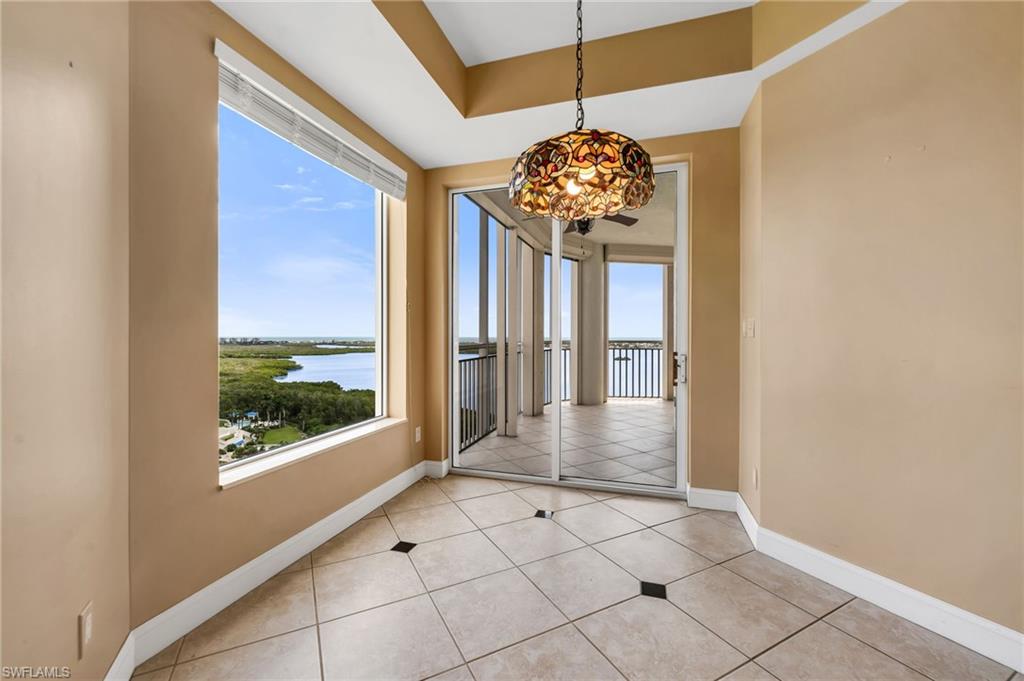 Breakfast Room