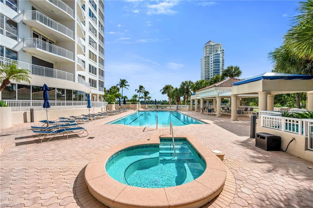 VIstas Pool and Spa