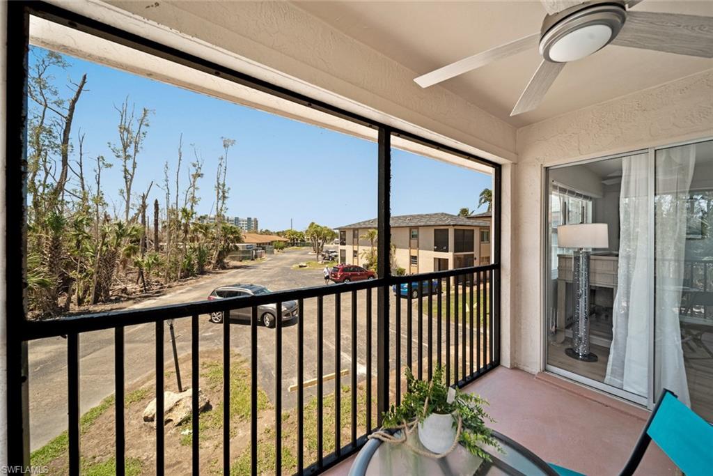 16881 Davis RD 721 photo 20
