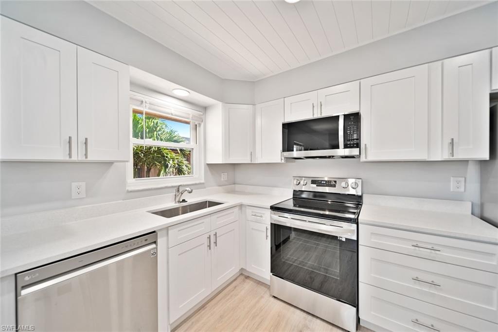 16881 Davis RD 721 photo 10