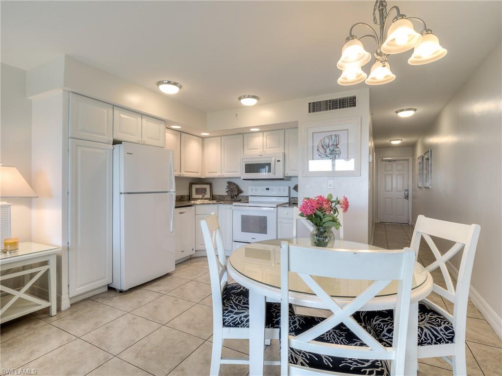 5232 Bayside Villas photo 9