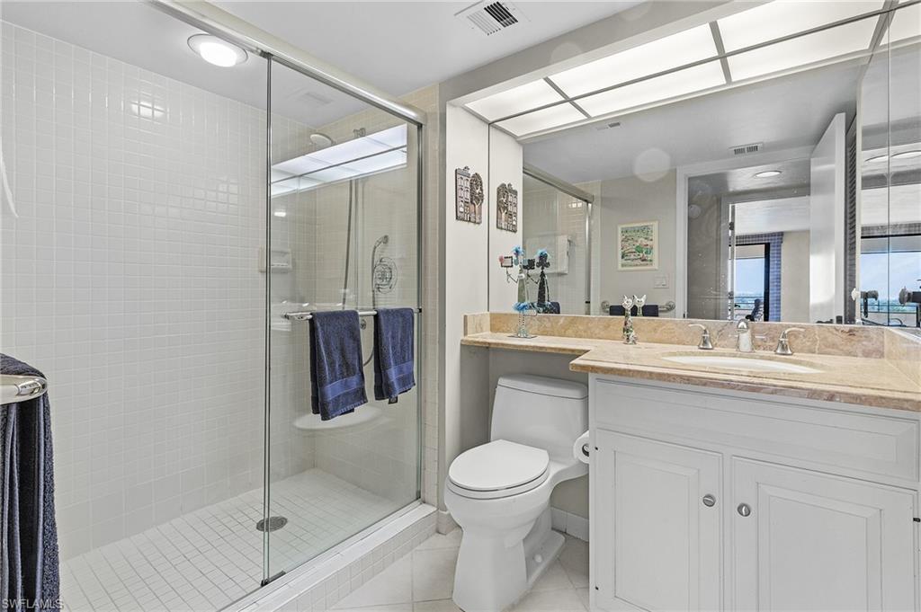 5260 S Landings DR 802 photo 22