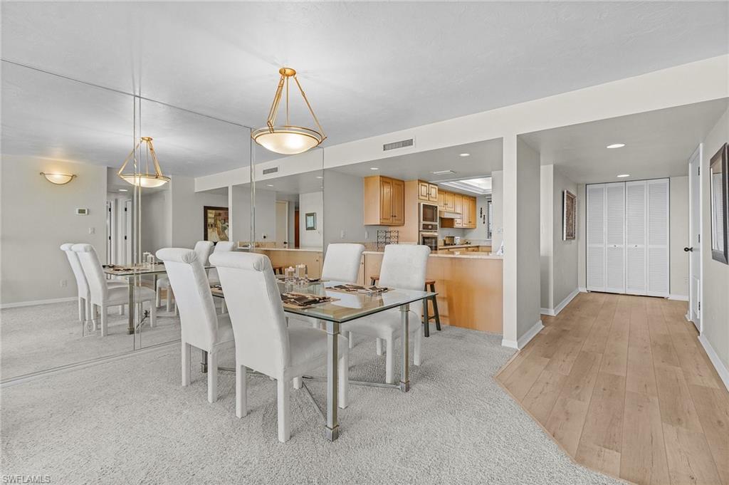 5260 S Landings DR 802 photo 9