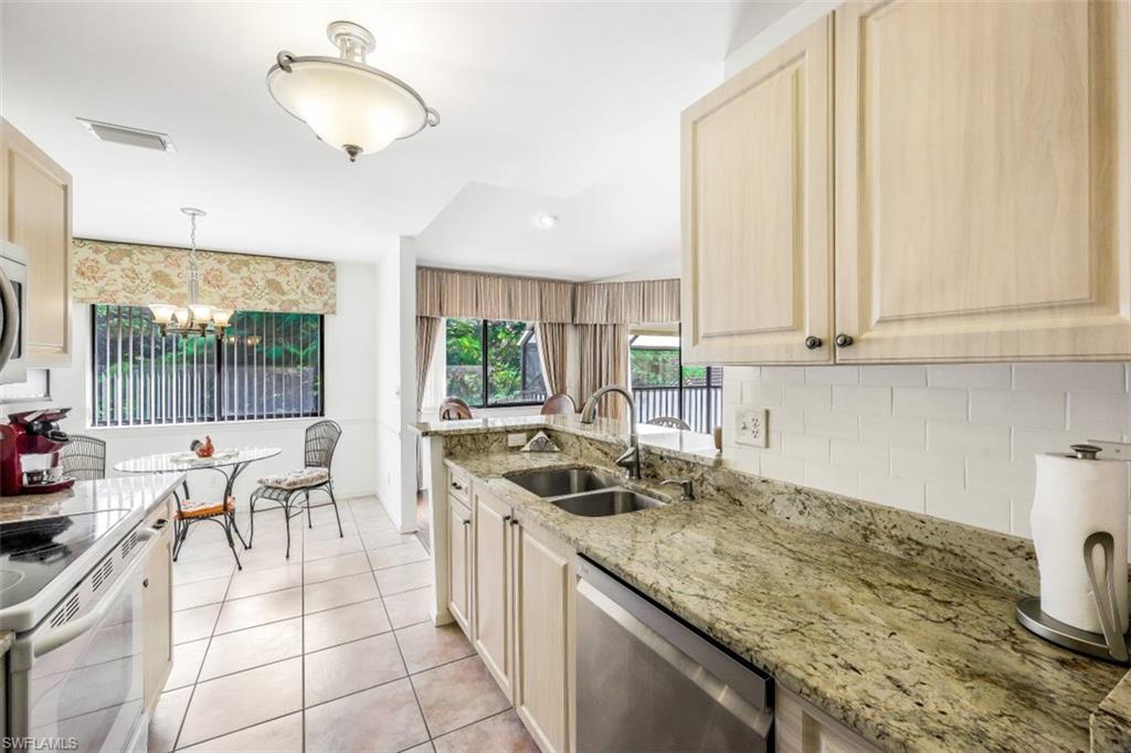 78 Bennington DR 5-8 photo 8