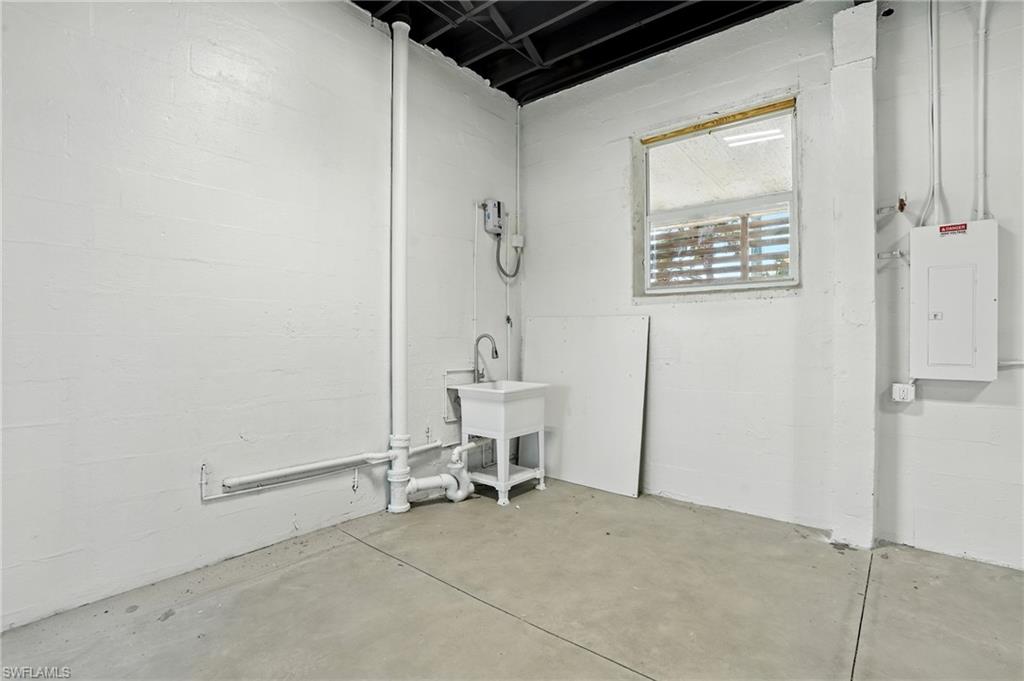 Wash basin