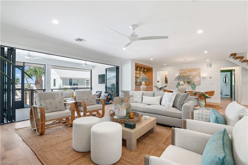 24 Beach Homes photo 12