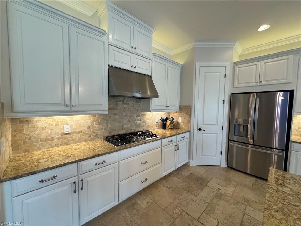 9470 Galliano TER photo 15