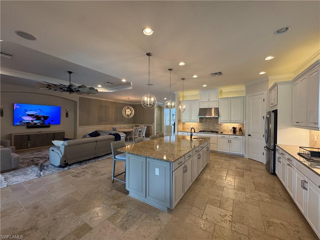 9470 Galliano TER photo 11