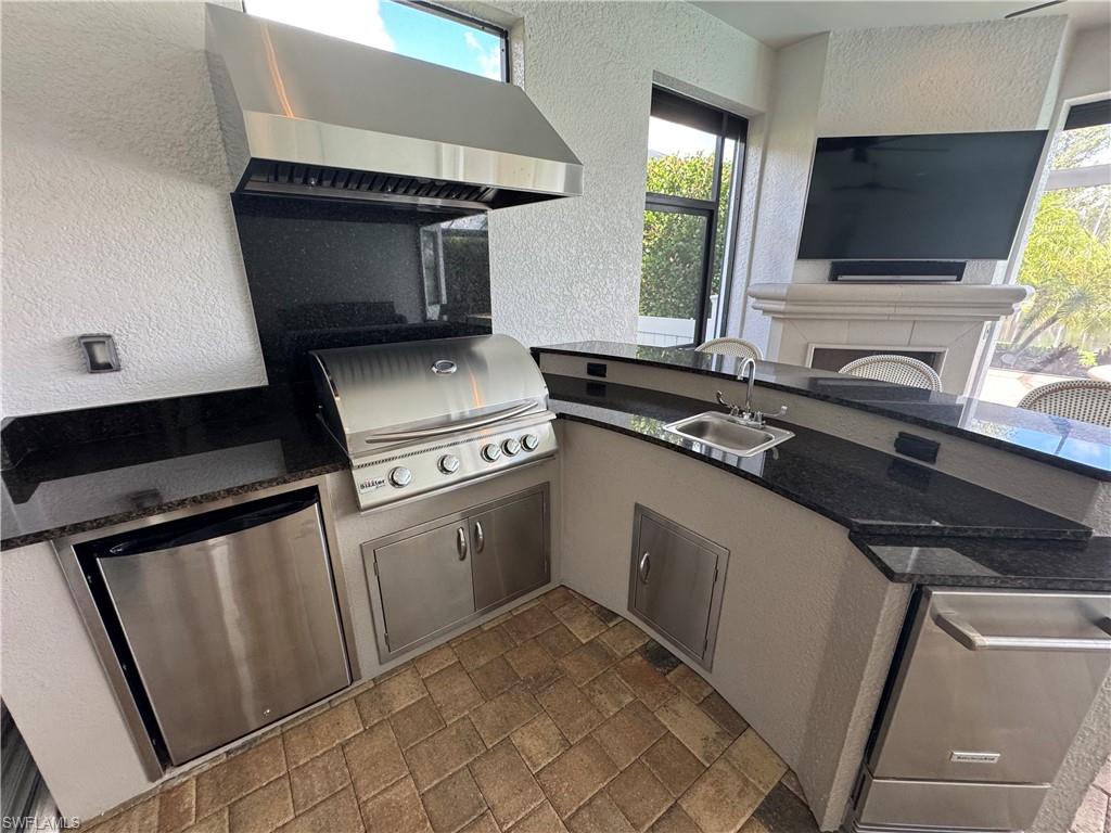 9470 Galliano TER photo 21