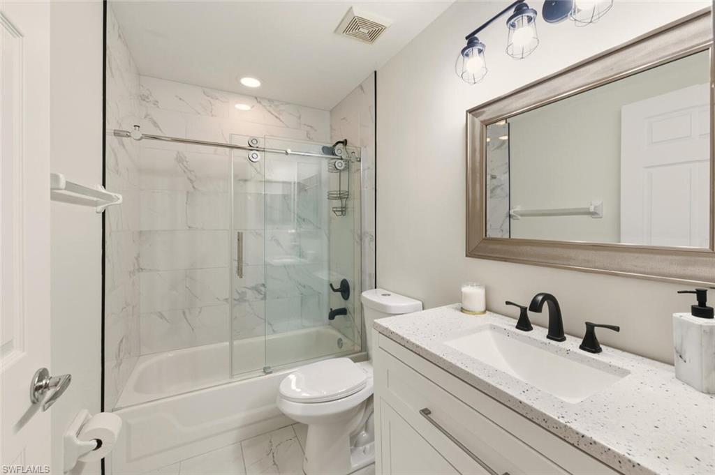 636 Windsor SQ 102 photo 15