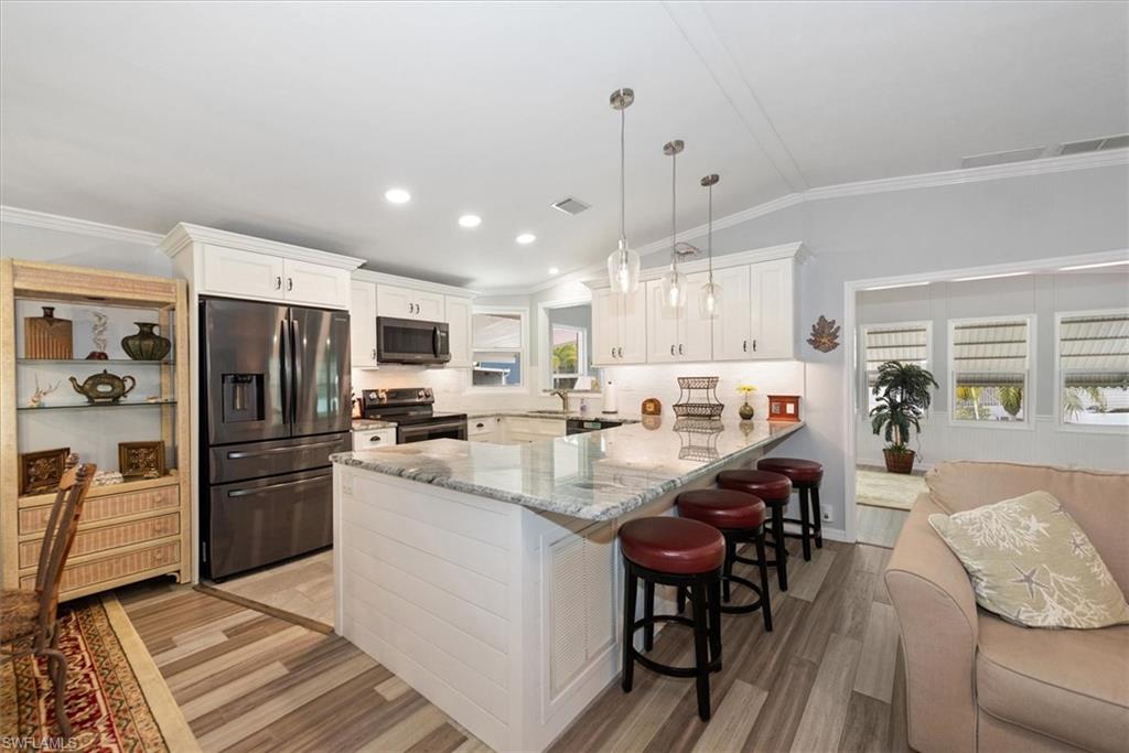 102 Elise DR photo 6