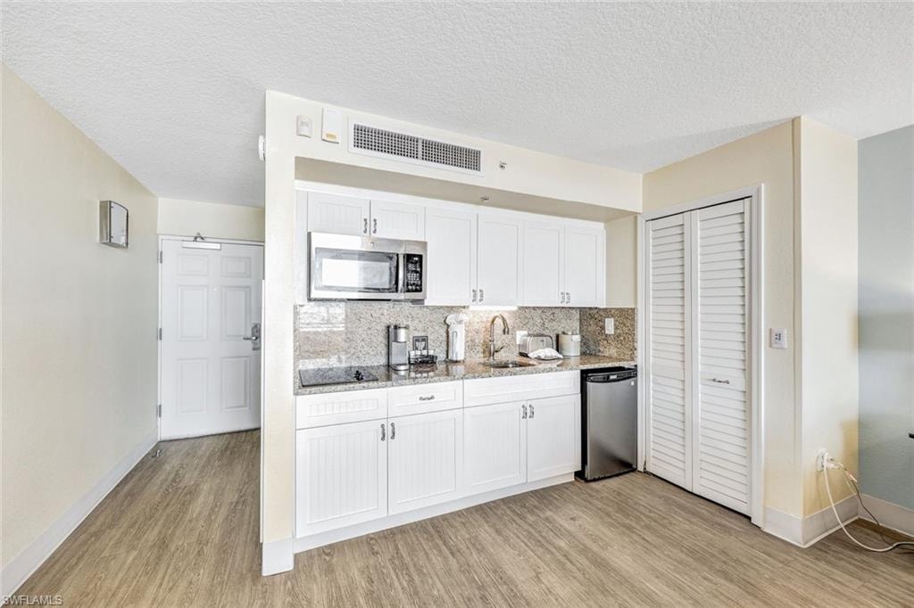 140 Estero BLVD 2105 photo 11